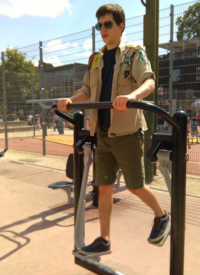 Fennek toont zijn sportieve kant...